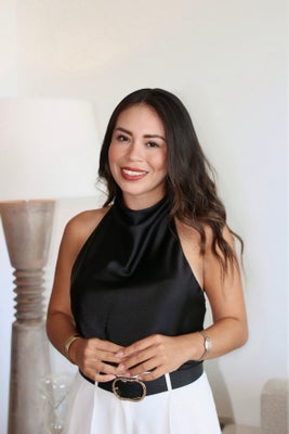 Portrait of Diana Matheis, Real Estate Advisor